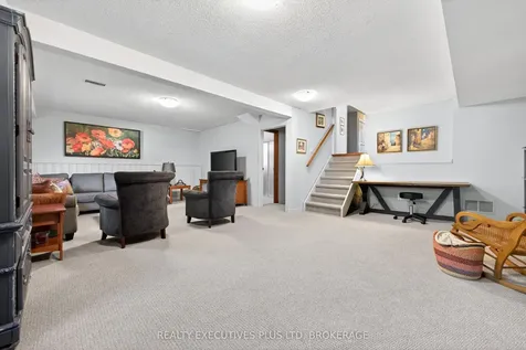 8462 Regan Drive Niagara Falls ON L2G 7P7
