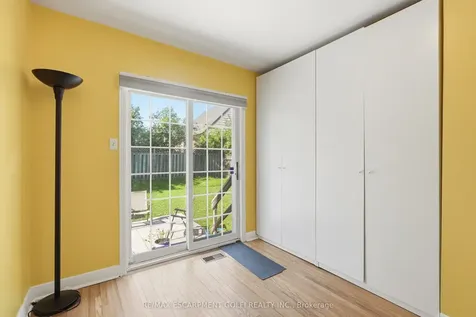 764 Brucedale Avenue E Hamilton ON L8V 1R9