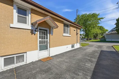 764 Brucedale Avenue E Hamilton ON L8V 1R9