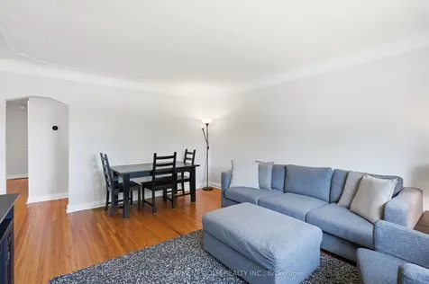 764 Brucedale Avenue E Hamilton ON L8V 1R9