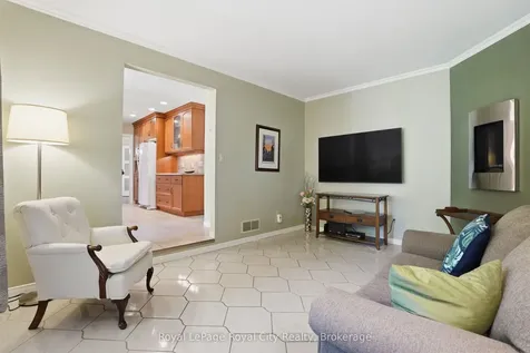 3 Darby Road Guelph ON N1K 1R4