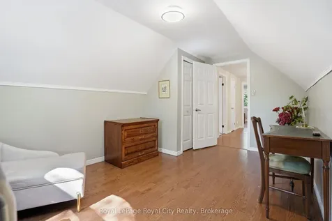 3 Darby Road Guelph ON N1K 1R4
