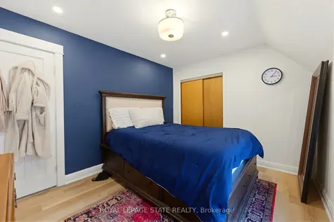 124 Campbell Avenue Hamilton ON L8H 2E9