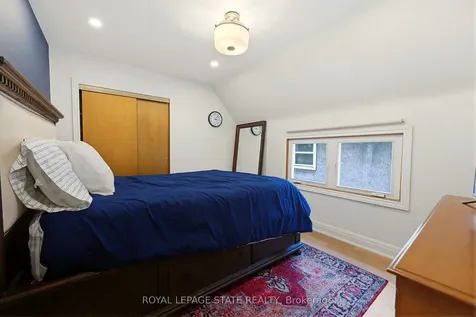 124 Campbell Avenue Hamilton ON L8H 2E9