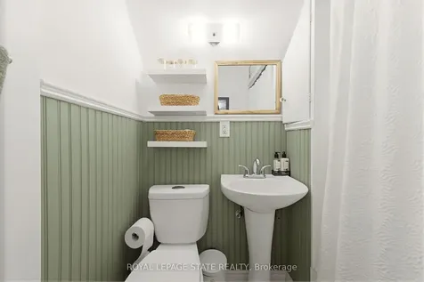 124 Campbell Avenue Hamilton ON L8H 2E9