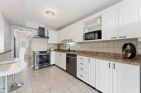 5 Harrington Court Kanata ON K2K 2S7