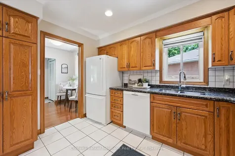 9 Ottawa Crescent Guelph ON N1E 2A4