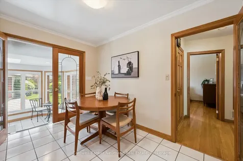 9 Ottawa Crescent Guelph ON N1E 2A4