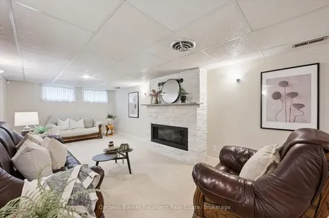 9 Ottawa Crescent Guelph ON N1E 2A4