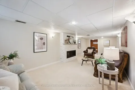 9 Ottawa Crescent Guelph ON N1E 2A4