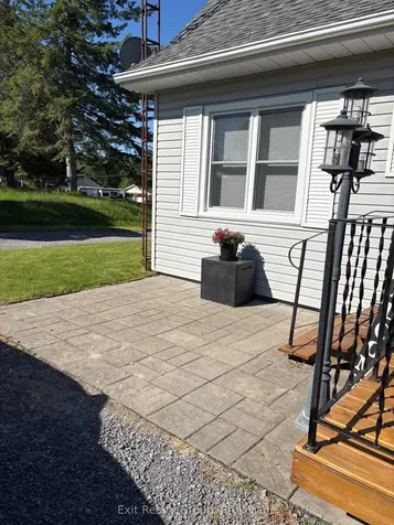 2775 County Road 40 N/a Quinte West ON K0K 3M0