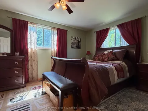 108 Dalys Road North Bay ON P1B 8G4