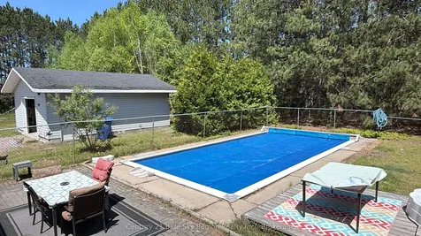 108 Dalys Road North Bay ON P1B 8G4