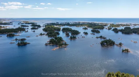 1 A906 Island The Archipelago ON P0G 1K0