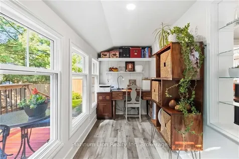 8 Tolhurst Avenue Brant ON N0E 1N0