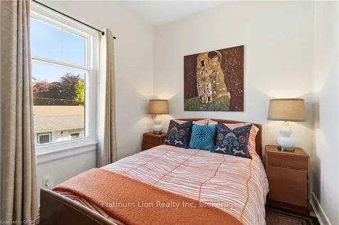 8 Tolhurst Avenue Brant ON N0E 1N0