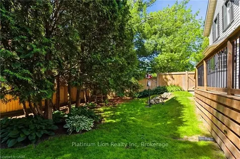 8 Tolhurst Avenue Brant ON N0E 1N0