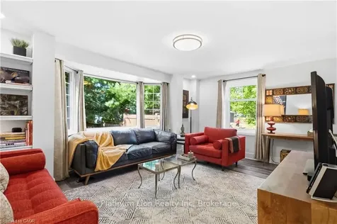 8 Tolhurst Avenue Brant ON N0E 1N0