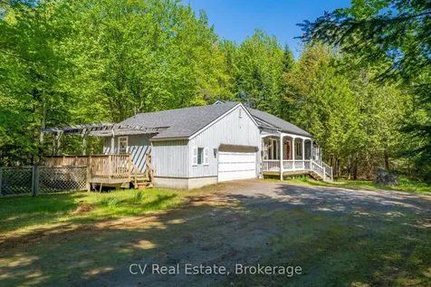 16 Breisacher Road Huntsville ON P1H 2N5