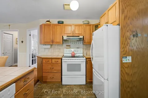 16 Breisacher Road Huntsville ON P1H 2N5