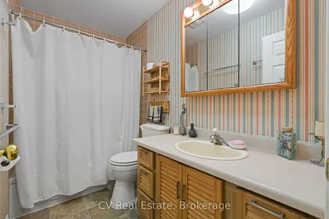 16 Breisacher Road Huntsville ON P1H 2N5
