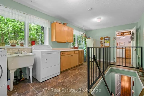 16 Breisacher Road Huntsville ON P1H 2N5