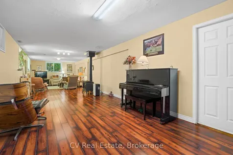 16 Breisacher Road Huntsville ON P1H 2N5
