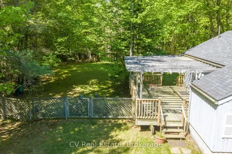 16 Breisacher Road Huntsville ON P1H 2N5
