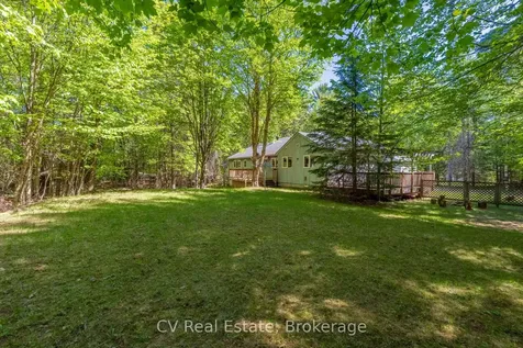 16 Breisacher Road Huntsville ON P1H 2N5
