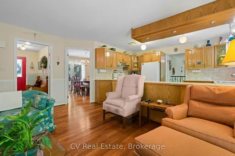 16 Breisacher Road Huntsville ON P1H 2N5