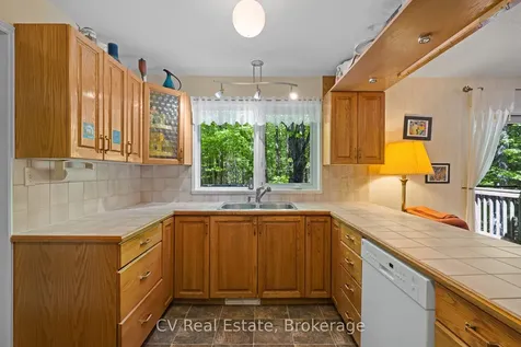 16 Breisacher Road Huntsville ON P1H 2N5
