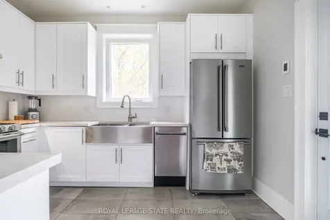 125 Delaware Avenue Hamilton ON L8M 1V2