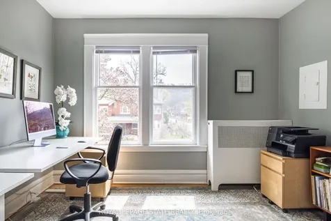 125 Delaware Avenue Hamilton ON L8M 1V2