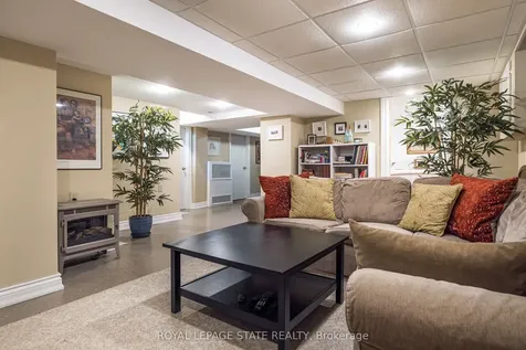 125 Delaware Avenue Hamilton ON L8M 1V2