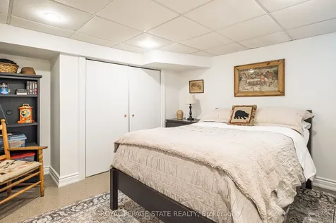 125 Delaware Avenue Hamilton ON L8M 1V2