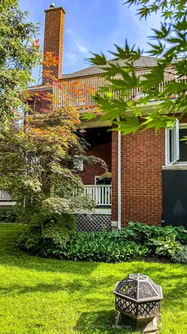 125 Delaware Avenue Hamilton ON L8M 1V2