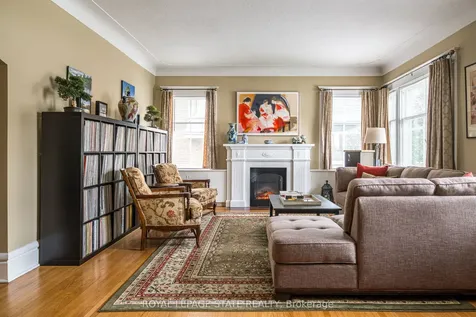 125 Delaware Avenue Hamilton ON L8M 1V2