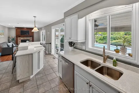 4 Bolger Drive St. Catharines ON L2N 7L3