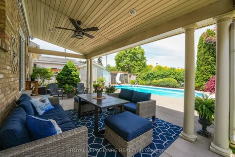 4 Bolger Drive St. Catharines ON L2N 7L3