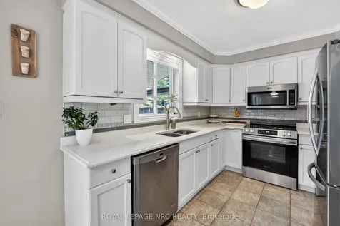 4 Bolger Drive St. Catharines ON L2N 7L3