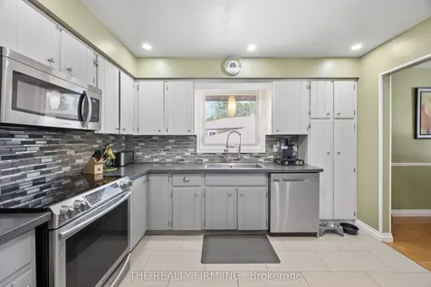 11 Brennan Drive Strathroy-caradoc ON N7G 3S2