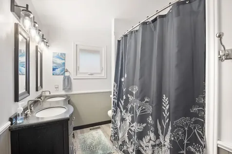 11 Brennan Drive Strathroy-caradoc ON N7G 3S2