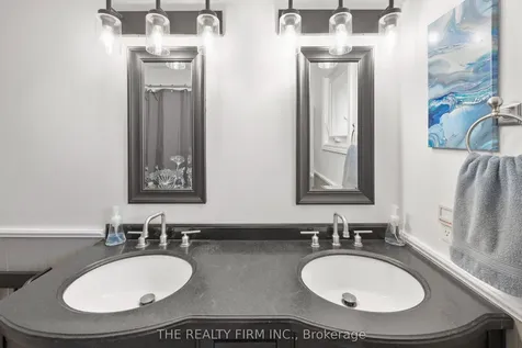 11 Brennan Drive Strathroy-caradoc ON N7G 3S2