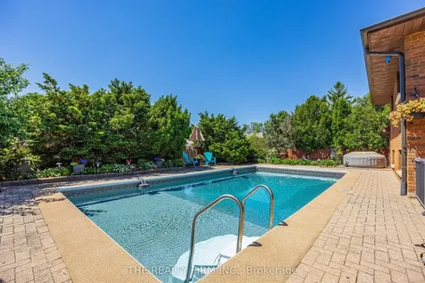 11 Brennan Drive Strathroy-caradoc ON N7G 3S2