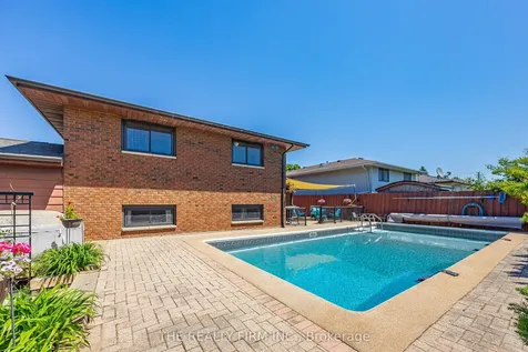 11 Brennan Drive Strathroy-caradoc ON N7G 3S2