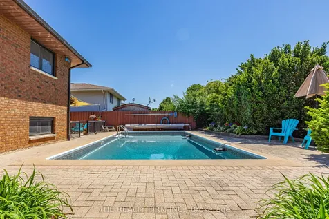 11 Brennan Drive Strathroy-caradoc ON N7G 3S2