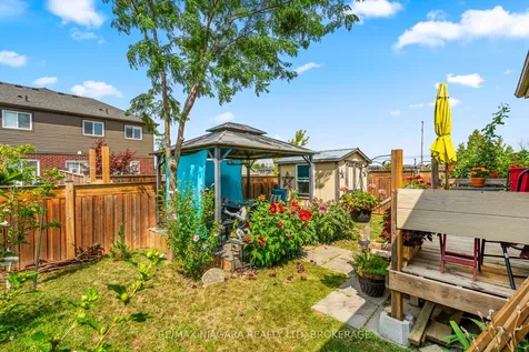 149 Roselawn Crescent Welland ON L3C 0C5