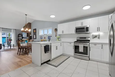 149 Roselawn Crescent Welland ON L3C 0C5