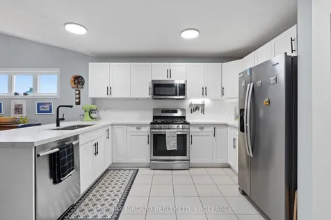 149 Roselawn Crescent Welland ON L3C 0C5