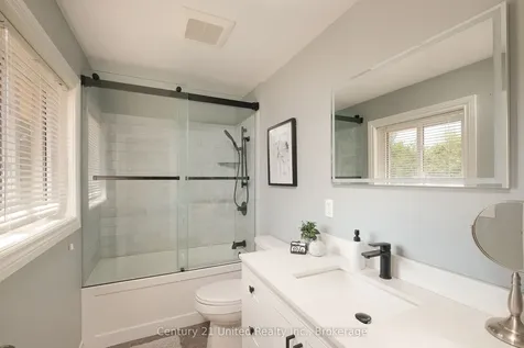 1233 Franklin Drive Peterborough ON K9H 6Z3